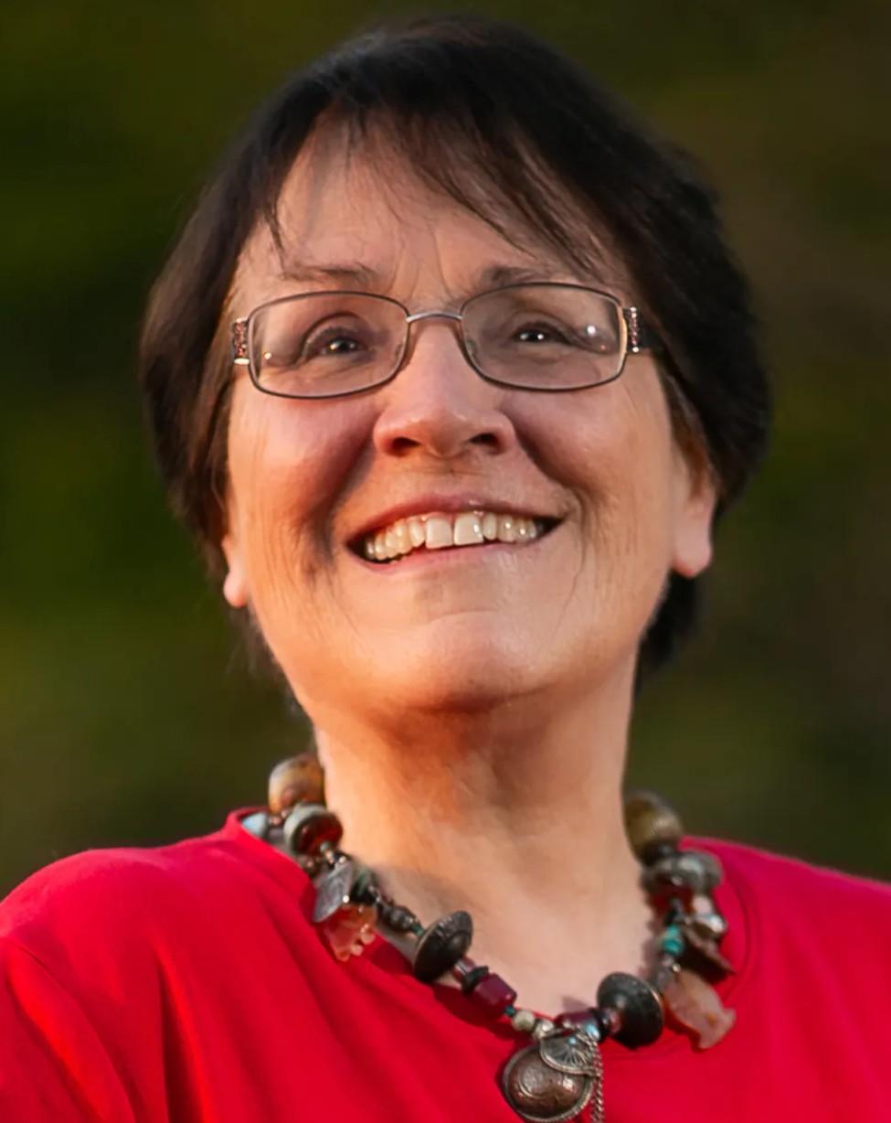 Terri Lewis cropped color headshot